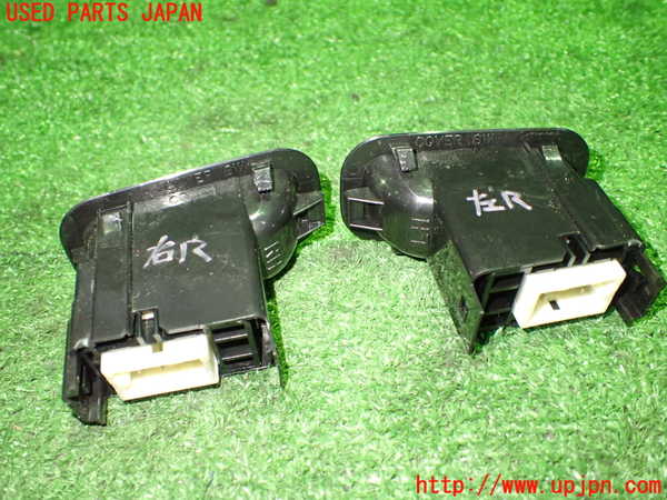 1UPJ-22866313]レヴォーグ(VN5)スイッチ8 (リヤシート可倒) 中古_m0002.jpg