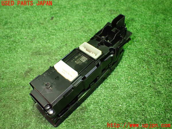 1UPJ-22866240]レヴォーグ(VN5)右前パワーウィンドウスイッチ 中古_m0002.jpg