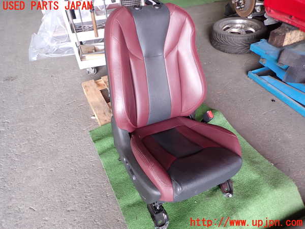 1UPJ-22867035]レヴォーグ(VN5)運転席シート 中古_m0001.jpg