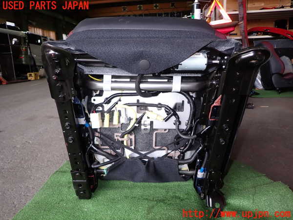 1UPJ-22867065]レヴォーグ(VN5)助手席シート 中古_m0004.jpg