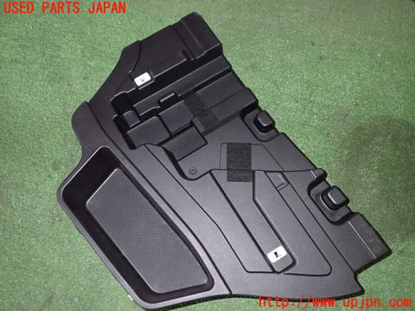 1UPJ-22867772]レヴォーグ(VN5)ラゲッジトレイ2 中古_m0004.jpg