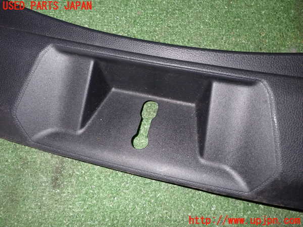 1UPJ-22867773]レヴォーグ(VN5)ラゲッジトレイ3 中古_m0005.jpg