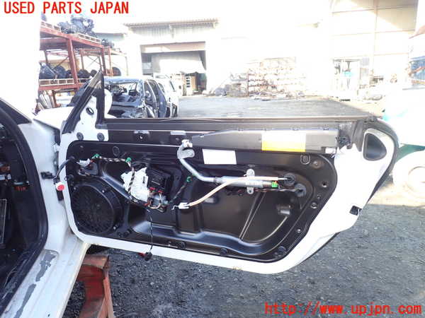 5UPJ-22871230]ポルシェ・ケイマン(98721)右ドア SEKURIT M24100 中古_m0004.jpg