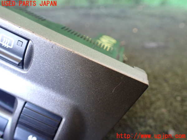 5UPJ-22876066]ポルシェ・ケイマン(98721)エアコンスイッチ1 中古_m0002.jpg