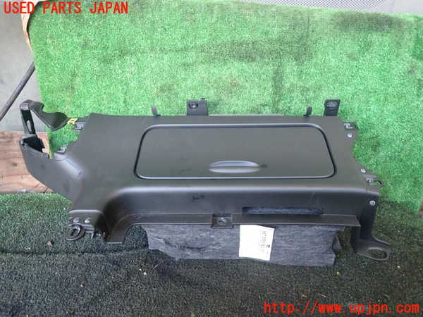 5UPJ-22877842]ポルシェ・ケイマン(98721)小物入れ2 中古_m0001.jpg