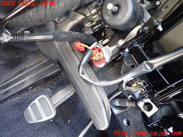 5UPJ-22877590]ポルシェ・ケイマン(98721)クラッチペダル 中古_m0001.jpg