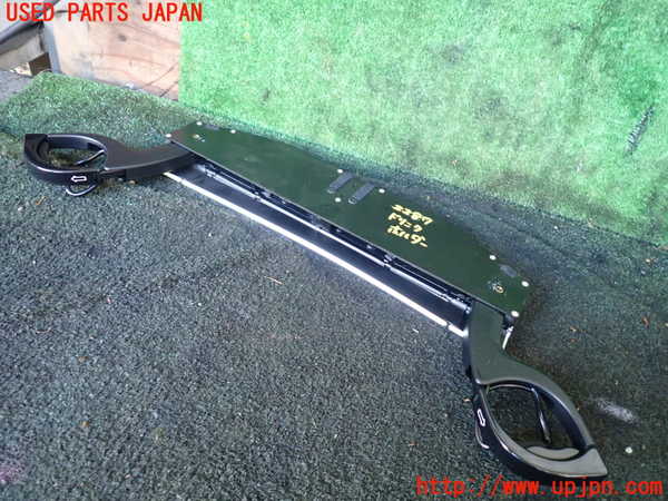5UPJ-22877810]ポルシェ・ケイマン(98721)ドリンクホルダー 中古_m0003.jpg