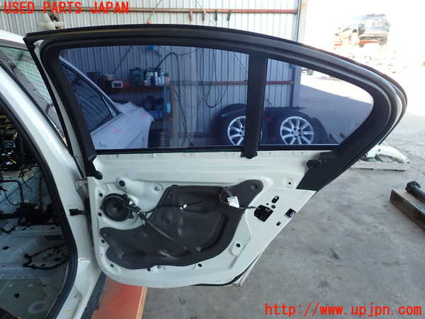 2UPJ-22881290]BMW 320d(3D20)(F30)右後ドア 中古(43R-001735 M540)_m0005.jpg