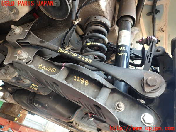 2UPJ-22885205]BMW 320d(3D20)(F30)右リアロアアーム2 中古_m0001.jpg