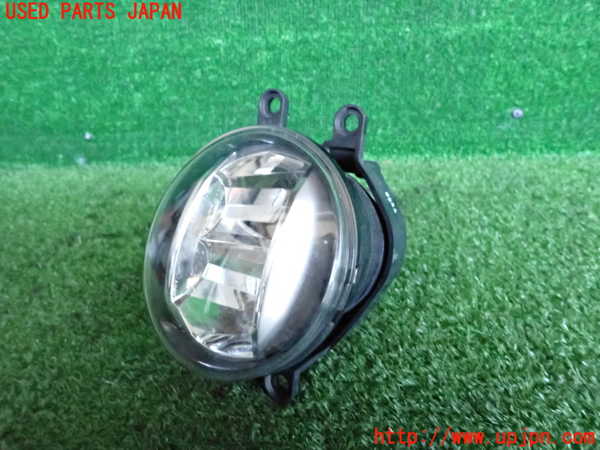 2UPJ-22891180]ハリアー(ZSU60W)右フォグ 中古_m0001.jpg