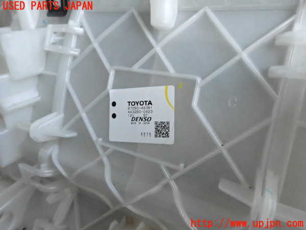 2UPJ-22896081]ハリアー(ZSU60W)エバポレーター1 中古_m0003.jpg