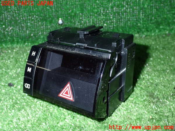 2UPJ-22897850]ハリアー(ZSU60W)時計 中古_m0001.jpg