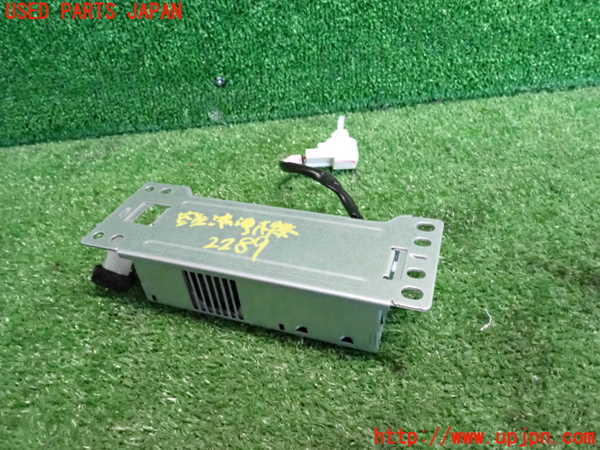 2UPJ-22896850]ハリアー(ZSU60W)空気清浄機 中古_m0002.jpg