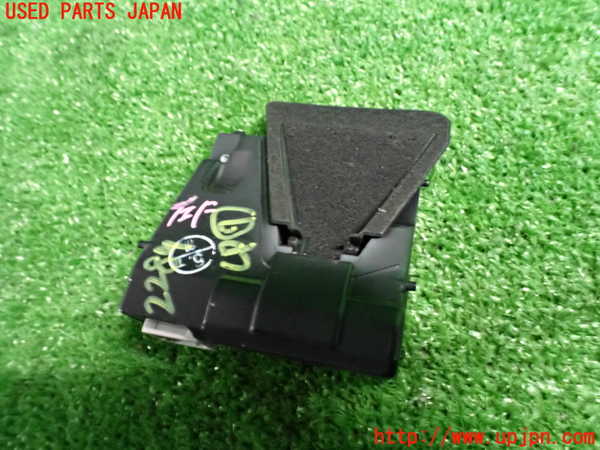 2UPJ-22896152]ハリアー(ZSU60W)コンピューター7 (86468-48020) 中古_m0001.jpg