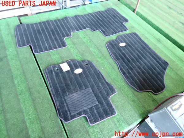 2UPJ-22897800]ハリアー(ZSU60W)フロアマット 中古_m0001.jpg