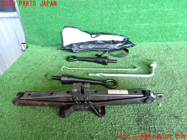 2UPJ-22897805]ハリアー(ZSU60W)車載工具 中古_m0001.jpg