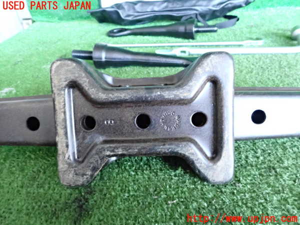 2UPJ-22897805]ハリアー(ZSU60W)車載工具 中古_m0002.jpg