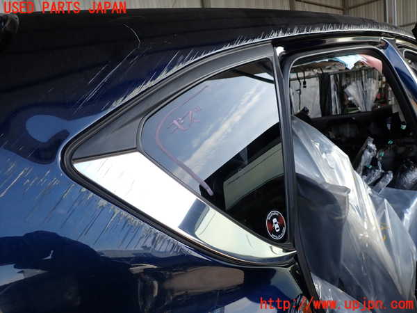 2UPJ-22901380]CX-5(KF2P)右クォーターガラス (43R-005844 M31Q8) 中古_m0002.jpg