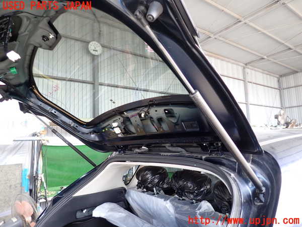 2UPJ-22901584]CX-5(KF2P)リアゲートダンパー 中古_m0001.jpg