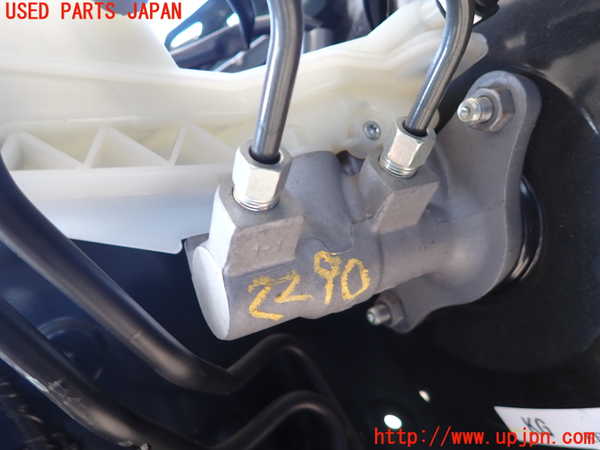 2UPJ-22904050]CX-5(KF2P)ブレーキマスターシリンダー 中古_m0002.jpg