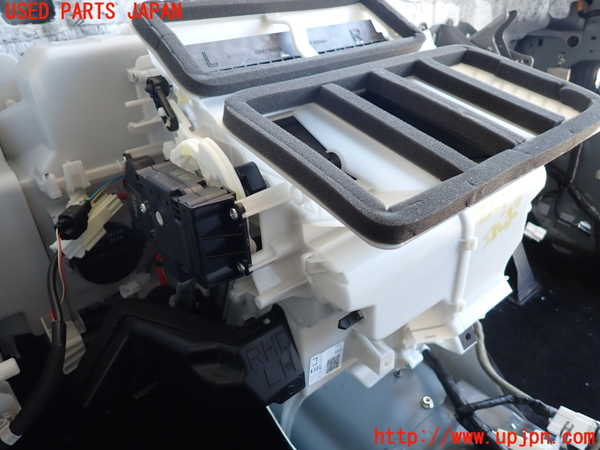 2UPJ-22906081]CX-5(KF2P)エバポレーター1 中古_m0004.jpg