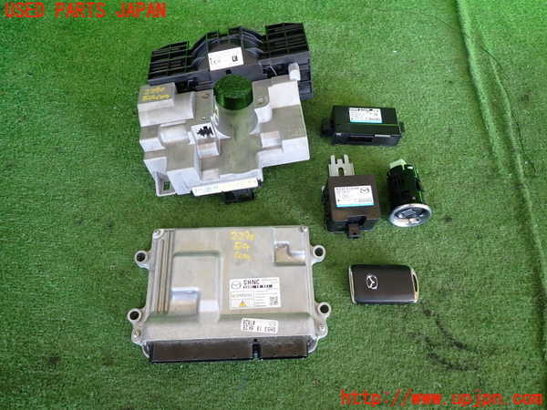 2UPJ-22906110]CX-5(KF2P)エンジンコンピューター 中古_m0001.jpg