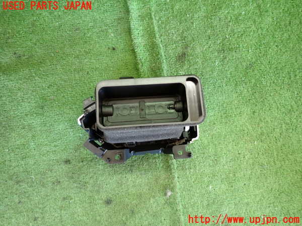 2UPJ-22907527]CX-5(KF2P)エアコン吹き出し口2 (左) 中古_m0003.jpg
