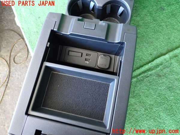 2UPJ-22907540]CX-5(KF2P)センターコンソール 中古_m0003.jpg
