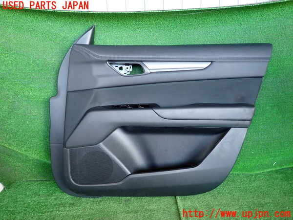 2UPJ-22901234]CX-5(KF2P)右前ドア内張り 中古_m0001.jpg