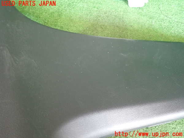 2UPJ-22907665]CX-5(KF2P)右センターピラートリム 中古_m0004.jpg