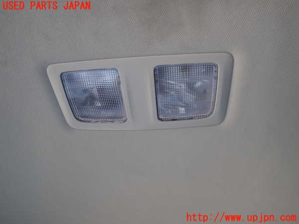 2UPJ-22906412]CX-5(KF2P)ルームランプ2 (真中 2列目) 中古_m0001.jpg