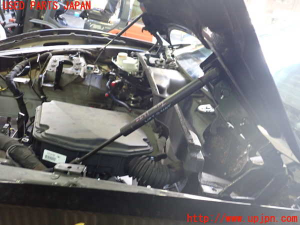 5UPJ-22911068]マセラティ・グラントゥーリズモ(MGTA1)ボンネットダンパー 中古_m0002.jpg