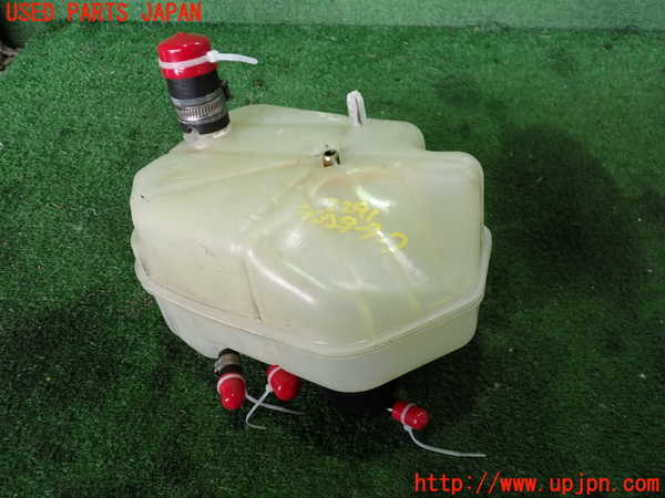 5UPJ-22912410]マセラティ・グラントゥーリズモ(MGTA1)ラジエータータンク 中古_m0002.jpg