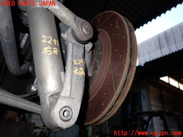 5UPJ-22914300]マセラティ・グラントゥーリズモ(MGTA1)右リアナックルハブ 中古_m0001.jpg