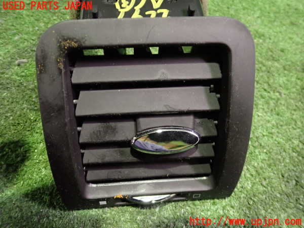 5UPJ-22917528]マセラティ・グラントゥーリズモ(MGTA1)エアコン吹き出し口3 (左) 中古_m0003.jpg