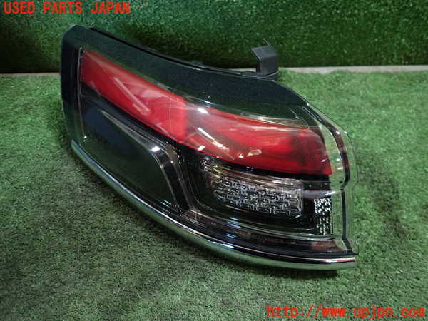 1UPJ-22921536]ジープ・コマンダー(H620)左テールランプ 中古_m0001.jpg