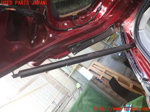 5UPJ-22921584]ジープ・コマンダー(H620)リアゲートダンパー 中古_m0002.jpg