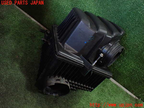 1UPJ-22922560]ジープ・コマンダー(H620)エアクリーナーボックス 中古_m0001.jpg