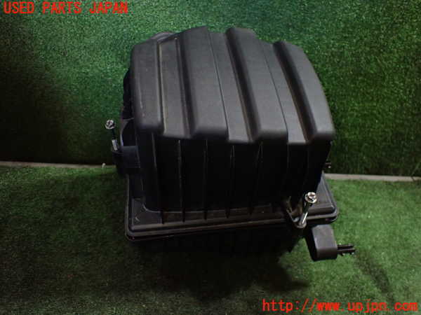 1UPJ-22922560]ジープ・コマンダー(H620)エアクリーナーボックス 中古_m0002.jpg