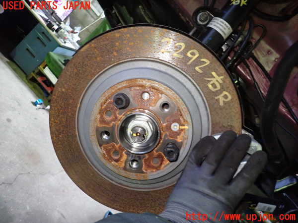 5UPJ-22924300]ジープ・コマンダー(H620)右リアナックルハブ 中古_m0001.jpg