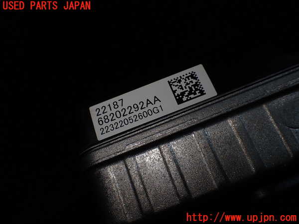 5UPJ-22926147]ジープ・コマンダー(H620)コンピューター2 68202292AA 中古_m0003.jpg