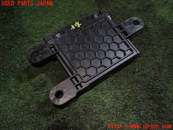 5UPJ-22926149]ジープ・コマンダー(H620)コンピューター4 P68570158AA 中古_m0002.jpg