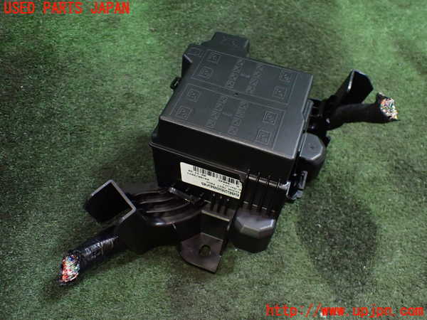 1UPJ-22926742]ジープ・コマンダー(H620)ヒューズボックス2 中古_m0001.jpg