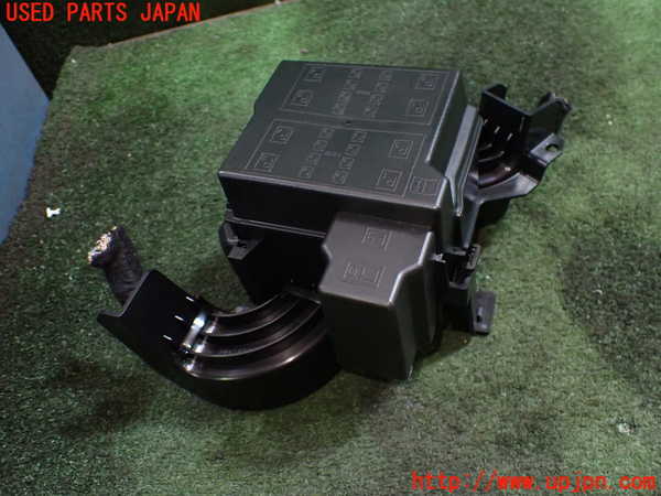 1UPJ-22926742]ジープ・コマンダー(H620)ヒューズボックス2 中古_m0002.jpg