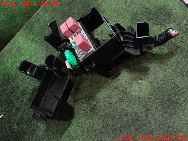 1UPJ-22926742]ジープ・コマンダー(H620)ヒューズボックス2 中古_m0004.jpg