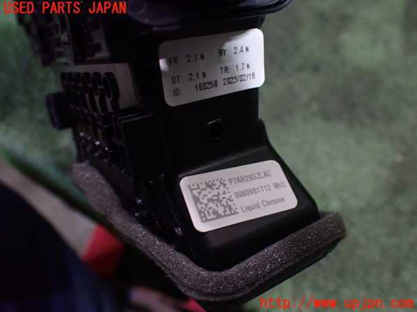 1UPJ-22927526]ジープ・コマンダー(H620)エアコン吹き出し口1（右） 中古_m0004.jpg