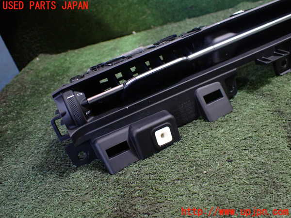 1UPJ-22927527]ジープ・コマンダー(H620)エアコン吹き出し口2（左） 中古_m0002.jpg