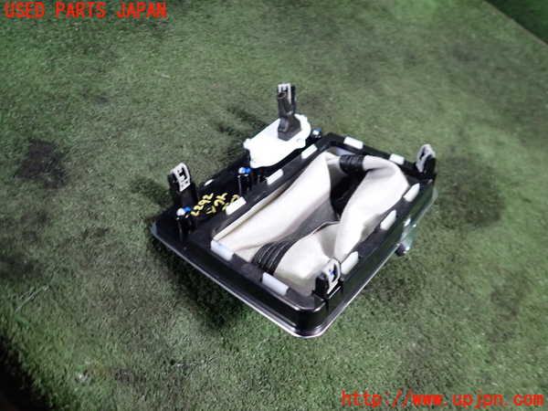 5UPJ-22927575]ジープ・コマンダー(H620)シフトブーツ 中古_m0003.jpg