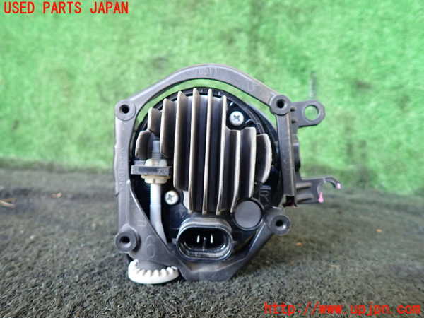 1UPJ-22931180]ハリアー(ZSU60W)右フォグ 【ジャンク】_m0005.jpg