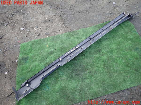 1UPJ-22931392]ハリアー(ZSU60W)左サイドステップ 中古_m0003.jpg